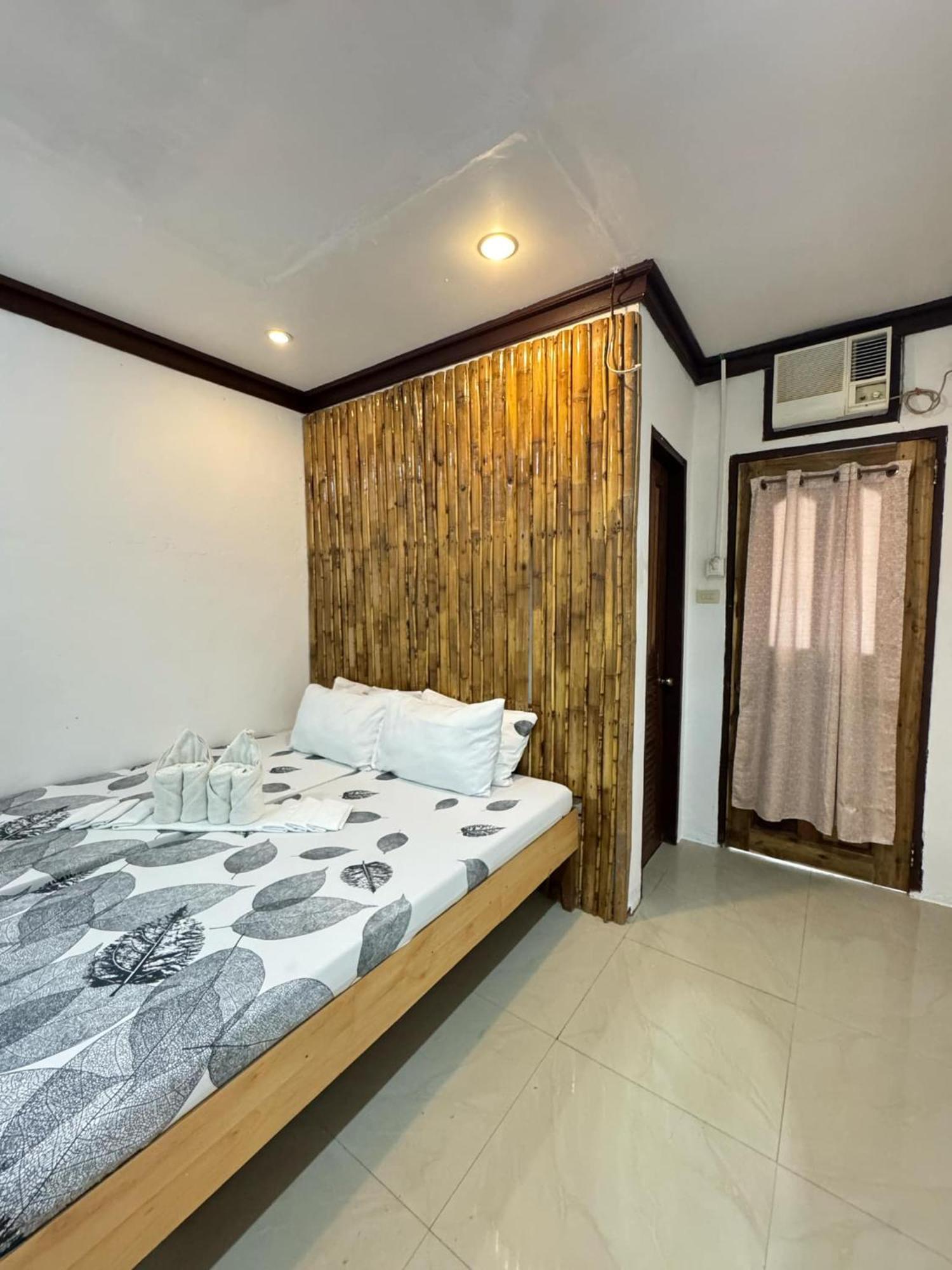 Aquaholik Traveler'S Lodge 爱妮岛 外观 照片