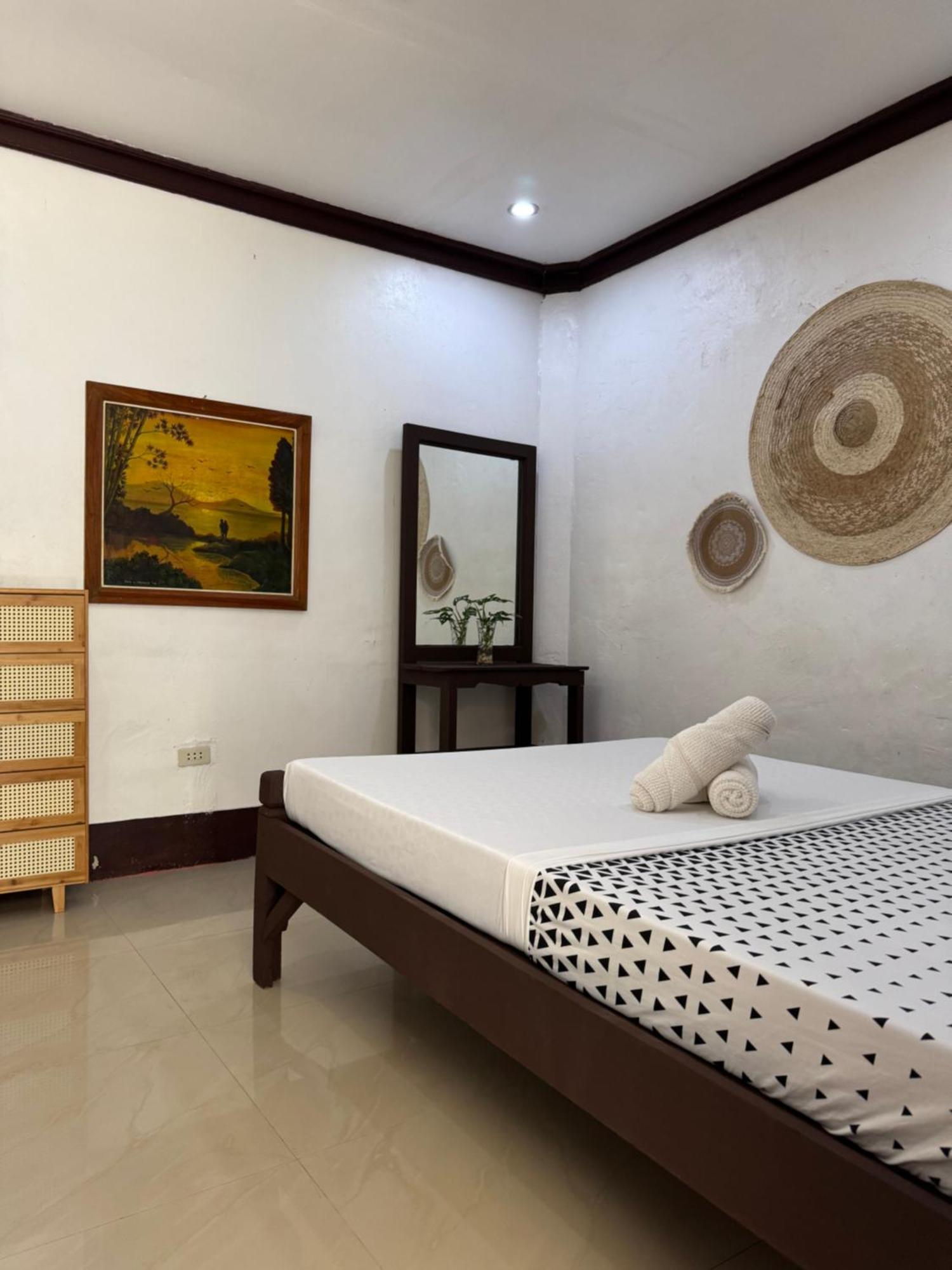 Aquaholik Traveler'S Lodge 爱妮岛 外观 照片