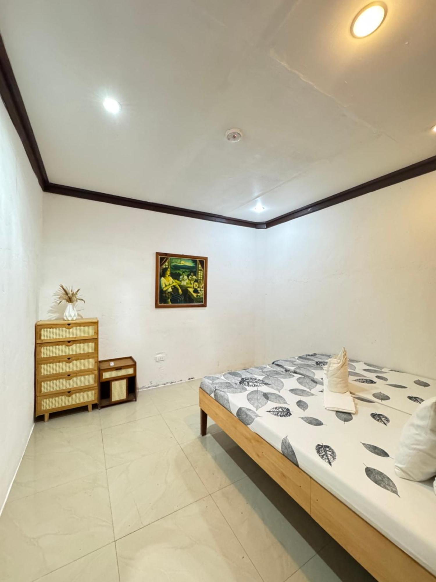 Aquaholik Traveler'S Lodge 爱妮岛 外观 照片